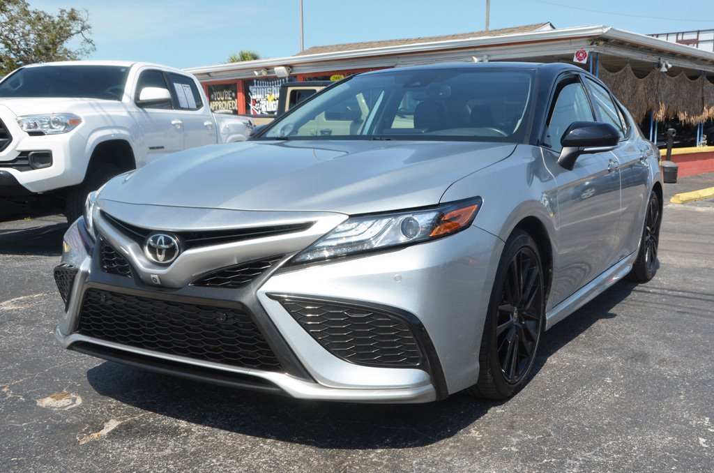 2023 Toyota Camry XSE's photo