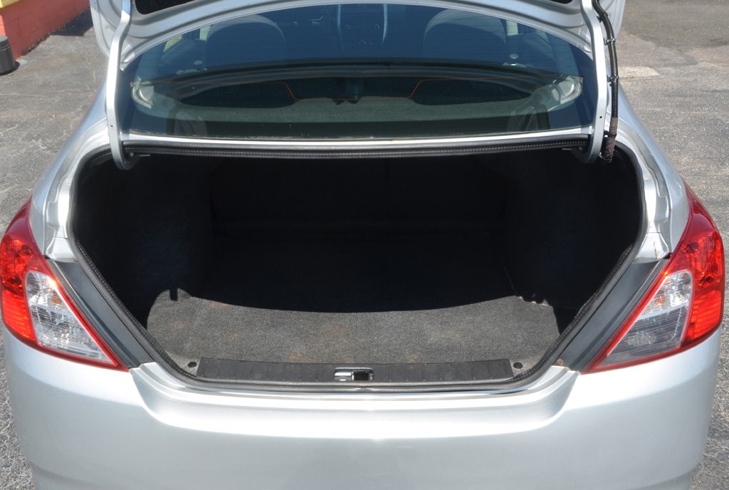 2018 Nissan Versa Sedan SV - Photo 27