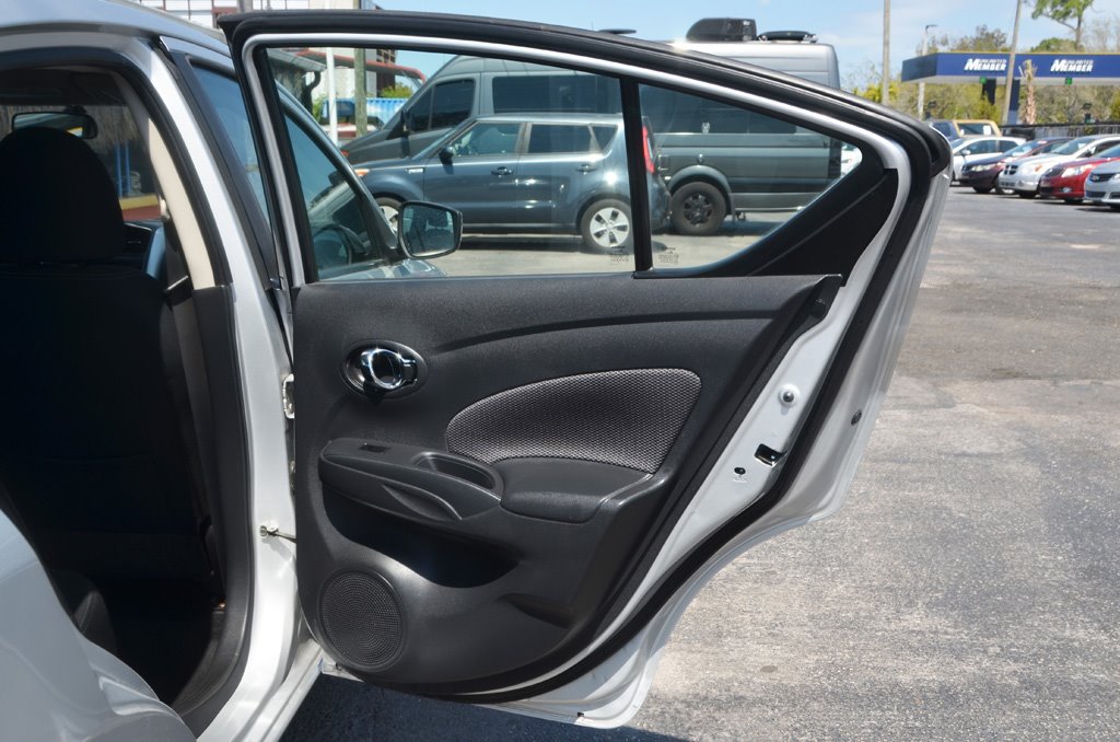 2018 Nissan Versa Sedan SV - Photo 24