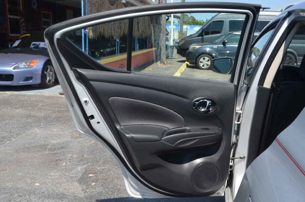 2018 Nissan Versa Sedan SV - Photo 25