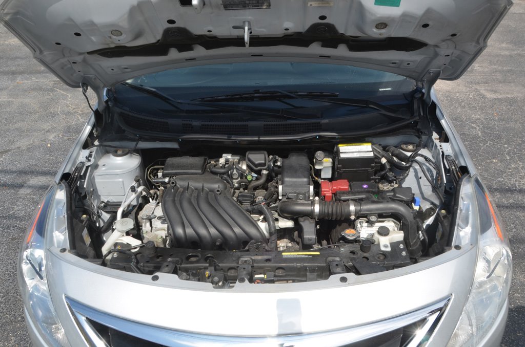 2018 Nissan Versa Sedan SV - Photo 9