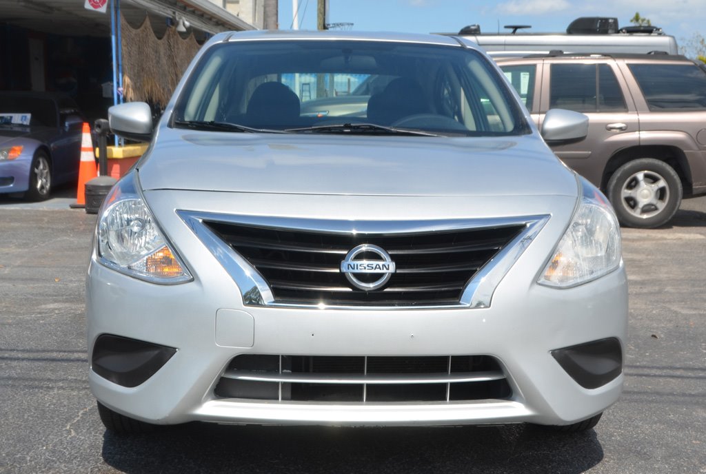 2018 Nissan Versa Sedan SV - Photo 8