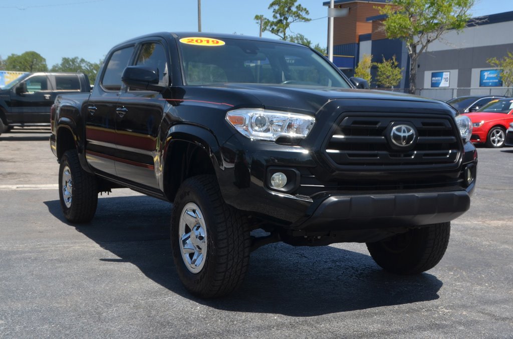 2019 Toyota Tacoma SR - Photo 8