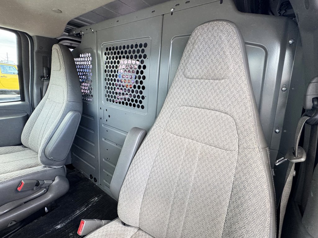 2017 Chevrolet Express Cargo Work Van - Photo 15