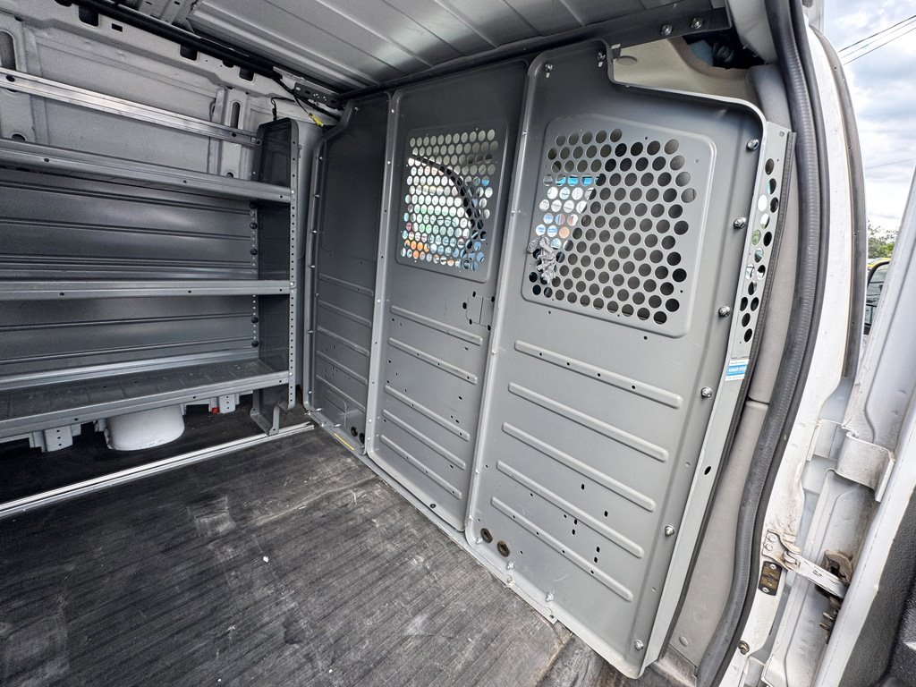 2017 Chevrolet Express Cargo Work Van - Photo 21
