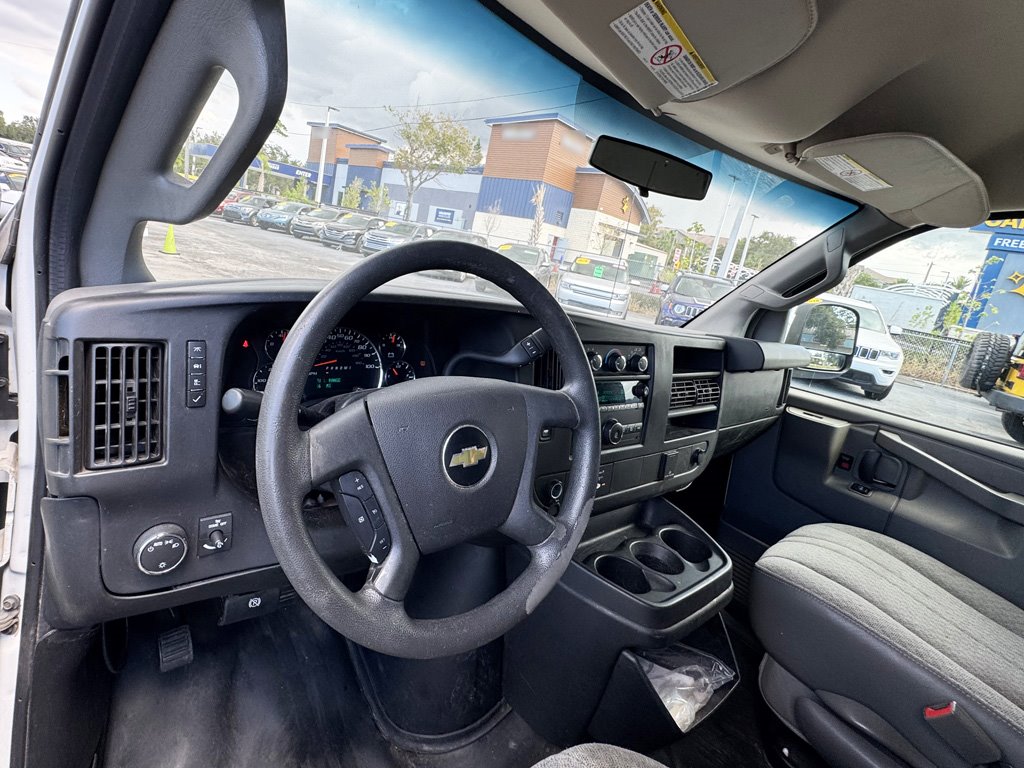 2017 Chevrolet Express Cargo Work Van - Photo 16