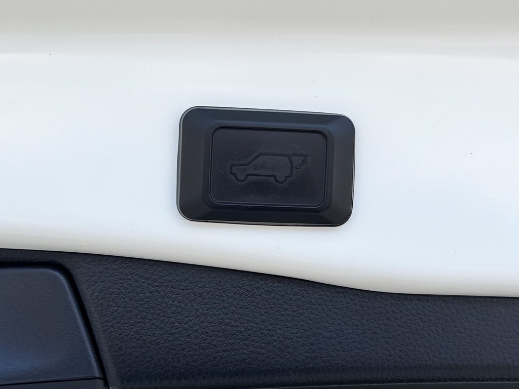 2019 Toyota RAV4 Limited - Photo 30
