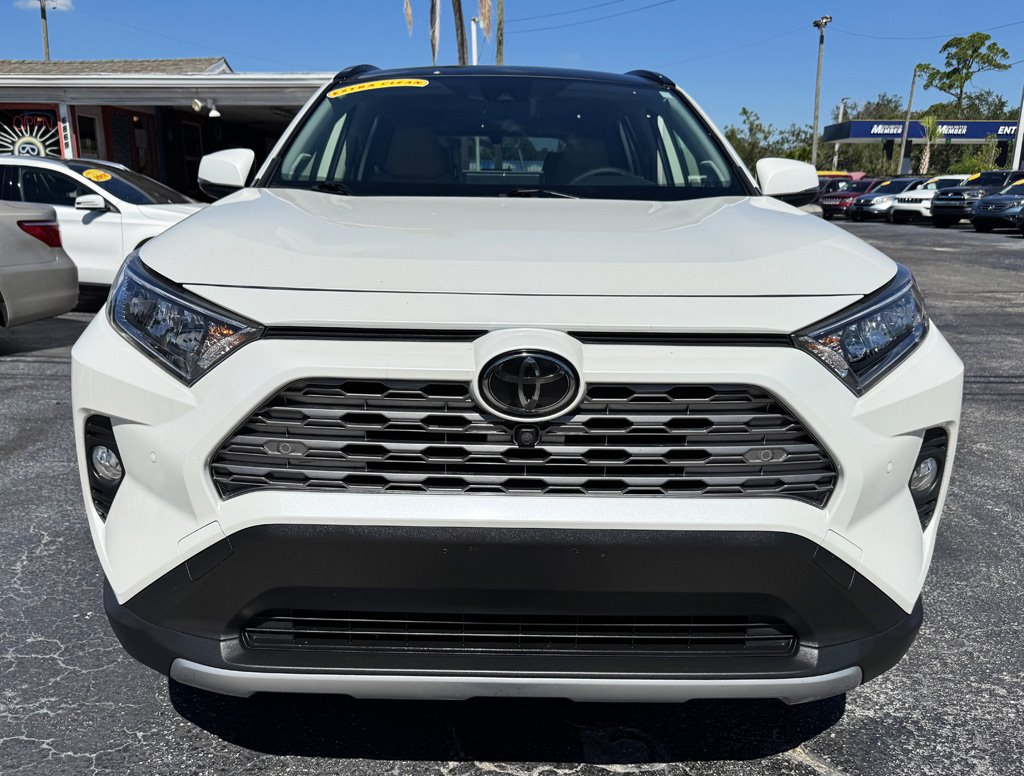 2019 Toyota RAV4 Limited - Photo 7