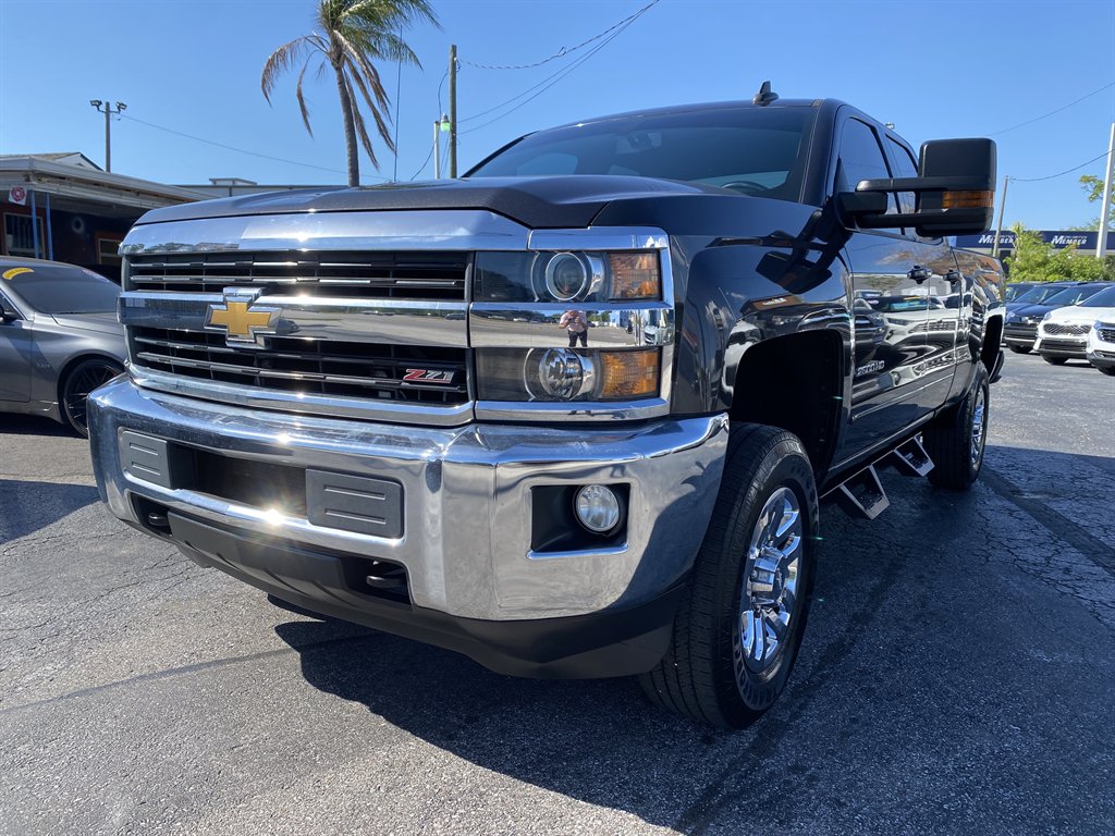 2016 Chevrolet Silverado HD LT 4WD Double Cab Standard Box's photo