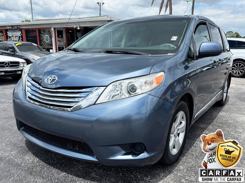 2014 Toyota Sienna LE