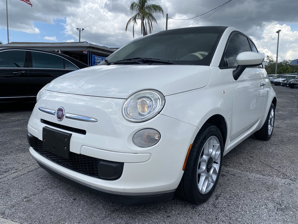 2015 FIAT 500 Pop's photo